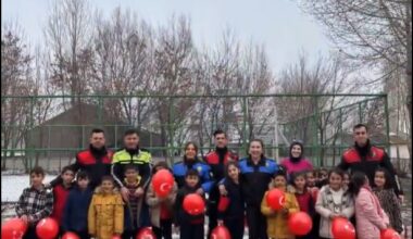 Ağrı Emniyet Müdürlüğü Öğrencilere Seminer Verdi