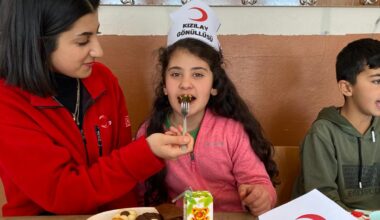 Kızılay Ağrı Şubesi’nden Ozanlar İlkokulu’na Anlamlı Ziyaret