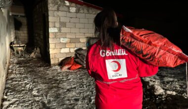 Kızılay Ağrı’da İhtiyaç Sahiplerine Kömür Dağıttı