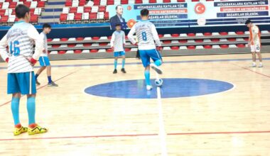 Ağrı’da Okul Sporları Futsal İl Birinciliği Müsabakaları Başladı
