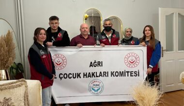 Ağrı İl Çocuk Hakları Komitesi’nden Şehit Ailelerine Ziyaret