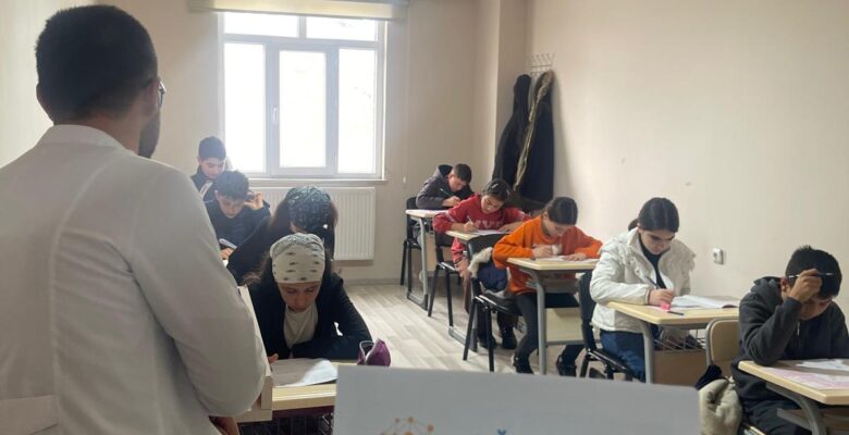 Ağrı’da Bursluluk Sınavı Fırsatı