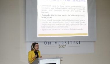 AİÇÜ’de “Sporda Beslenme ve Sağlık” Konferansı Düzenlendi