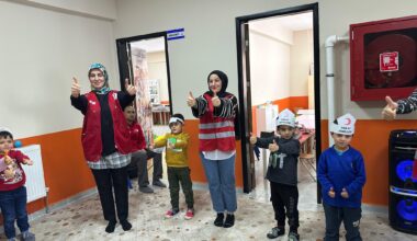 AİÇÜ Genç Kızılay’dan Miniklere Anlamlı Ziyaret