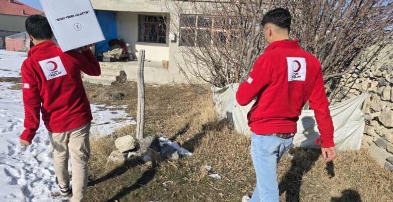 Kızılay Ağrı Şubesi’nden Köylere Yardım Eli