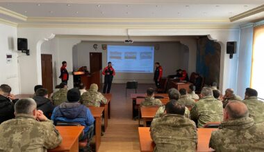 Ağrı’da AFAD’dan Tugay Komutanlığı Personeline Arama Kurtarma Eğitimi