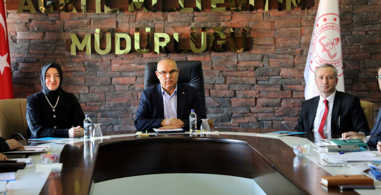 Ağrı’da “Okulum Beni Bekler” Projesi Değerlendirme Toplantısı Yapıldı