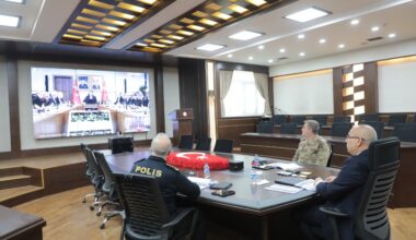 Vali Koç, Bakan Yerlikaya’nın Başkanlığında Gerçekleştirilen VKS Toplantısına Katıldı