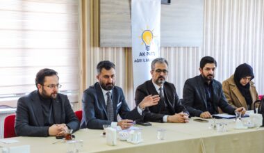 AK Parti Ağrı İl Başkanı İlhami Yıldız, Basın Mensuplarıyla Bir Araya Geldi