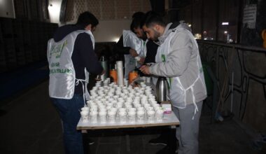 HÜDA PAR Ağrı Gençlik Kolları’ndan Ramazan Ayına Özel Salep İkramı